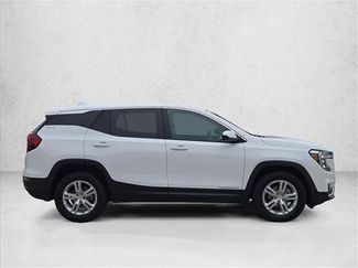 Used 2024 GMC Terrain SLE FWD video 4