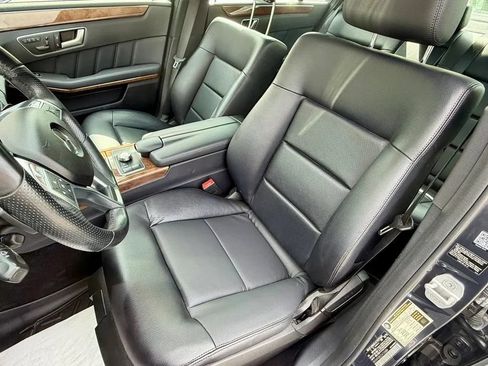 Used 2013 Mercedes-Benz E 350 4MATIC Sedan image 11