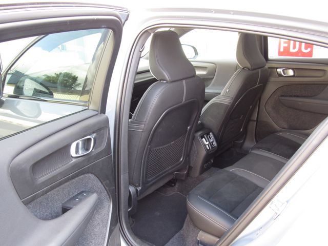 Used 2023 Volvo C40 P8 Recharge Plus w/ Climate Package AWD/4WD image 14