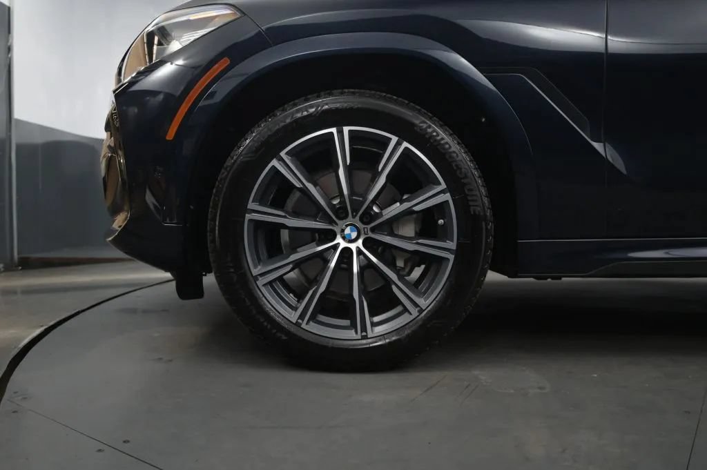 Used 2023 BMW X6 xDrive40i w/ M Sport Package AWD/4WD image 10