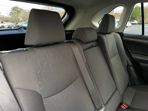 Used 2024 Toyota RAV4 XLE image 37