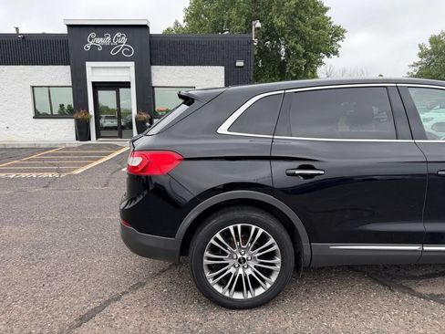 Used 2016 Lincoln MKX Reserve w/ Climate Package AWD/4WD image 4
