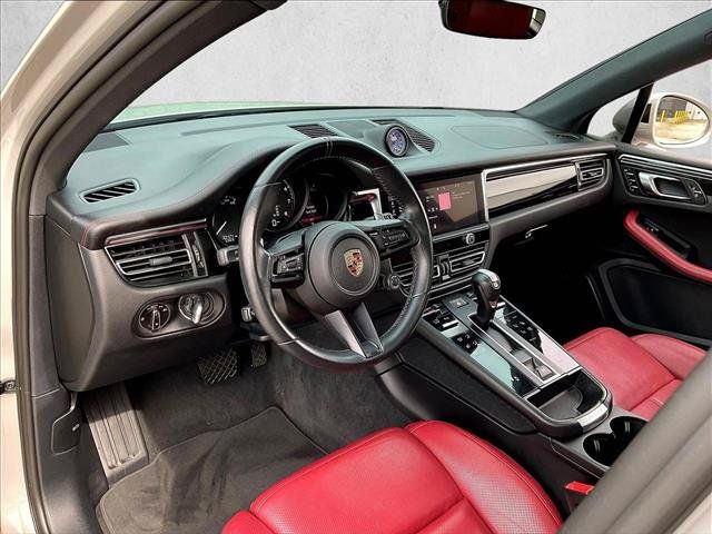 Used 2024 Porsche Macan Turbo AWD/4WD image 13