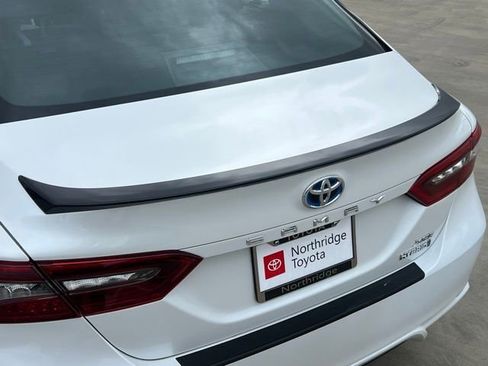 Used 2022 Toyota Camry XSE image 9
