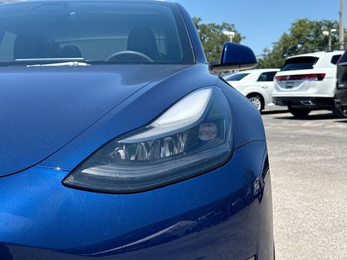 Used 2023 Tesla Model 3 Performance AWD/4WD image 9