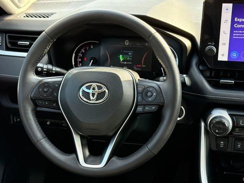 Used 2023 Toyota RAV4 XLE Premium FWD image 14