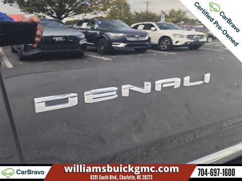 Used 2022 GMC Yukon XL Denali image 33