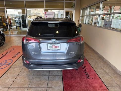 Used 2017 Toyota RAV4 Limited AWD/4WD image 7