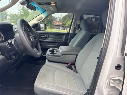 Used 2018 RAM 1500 Express w/ Express Value Package AWD/4WD image 13