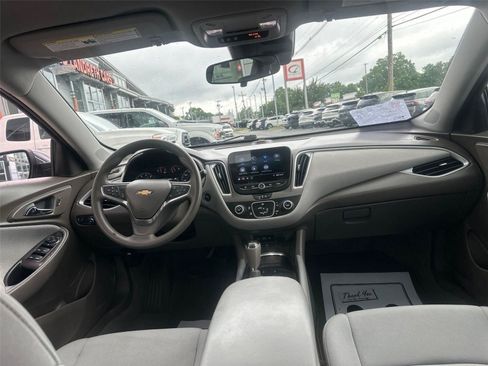 Used 2020 Chevrolet Malibu LS w/ Driver Confidence Package II FWD image 12
