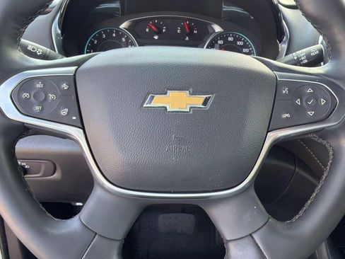 Used 2023 Chevrolet Traverse LT w/ LT Premium Package AWD/4WD image 11