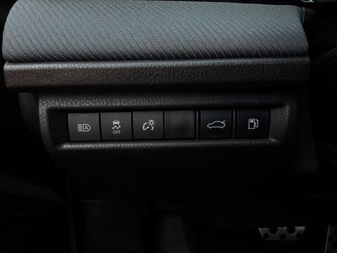 Used 2025 Toyota Camry SE FWD image 22