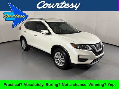 Used 2017 Nissan Rogue SV