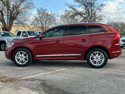 Used 2016 Volvo XC60 T5 Premier w/ Proximity Package image 3