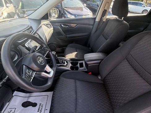 Used 2018 Nissan Rogue S FWD image 21