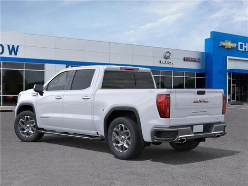 New 2026 GMC Sierra 1500 SLT image 3