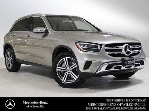 Used 2020 Mercedes-Benz GLC 300 4MATIC image 1