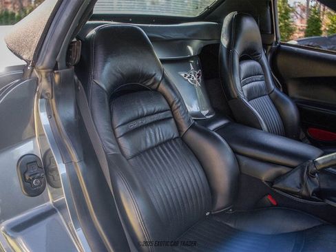 Used 2003 Chevrolet Corvette Convertible w/ Preferred Equipment Group1 image 39