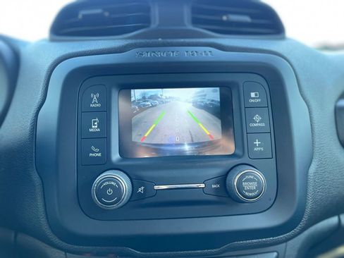 Used 2017 Jeep Renegade Altitude image 14