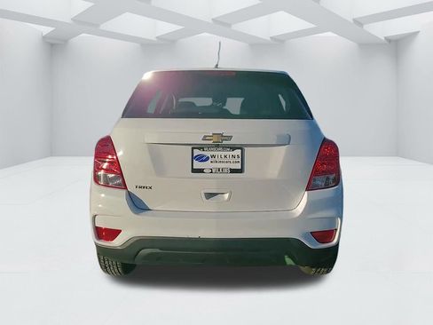 Used 2019 Chevrolet Trax LS image 6