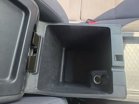 Used 2022 Nissan Frontier S w/ Technology Package image 38