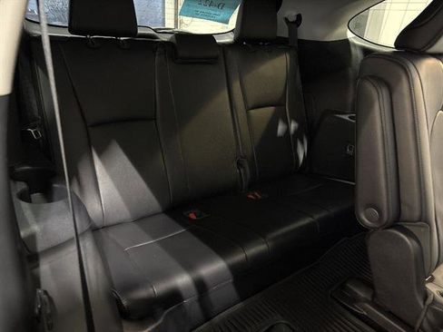 Used 2021 Toyota Highlander Limited image 28