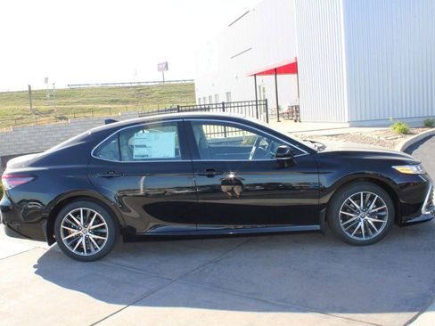 New 2024 Toyota Camry XLE image 2