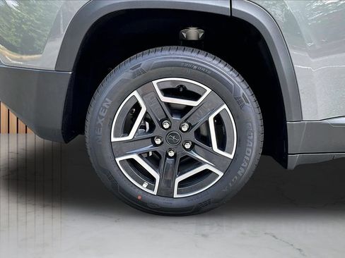 New 2026 Jeep Cherokee Laredo AWD/4WD image 33
