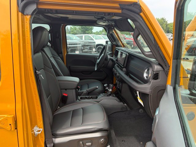New 2026 Jeep Gladiator Sport AWD/4WD image 28