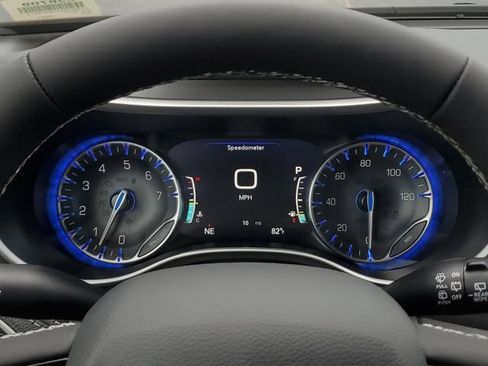 New 2026 Chrysler Pacifica Select w/ S Appearance Package FWD image 24