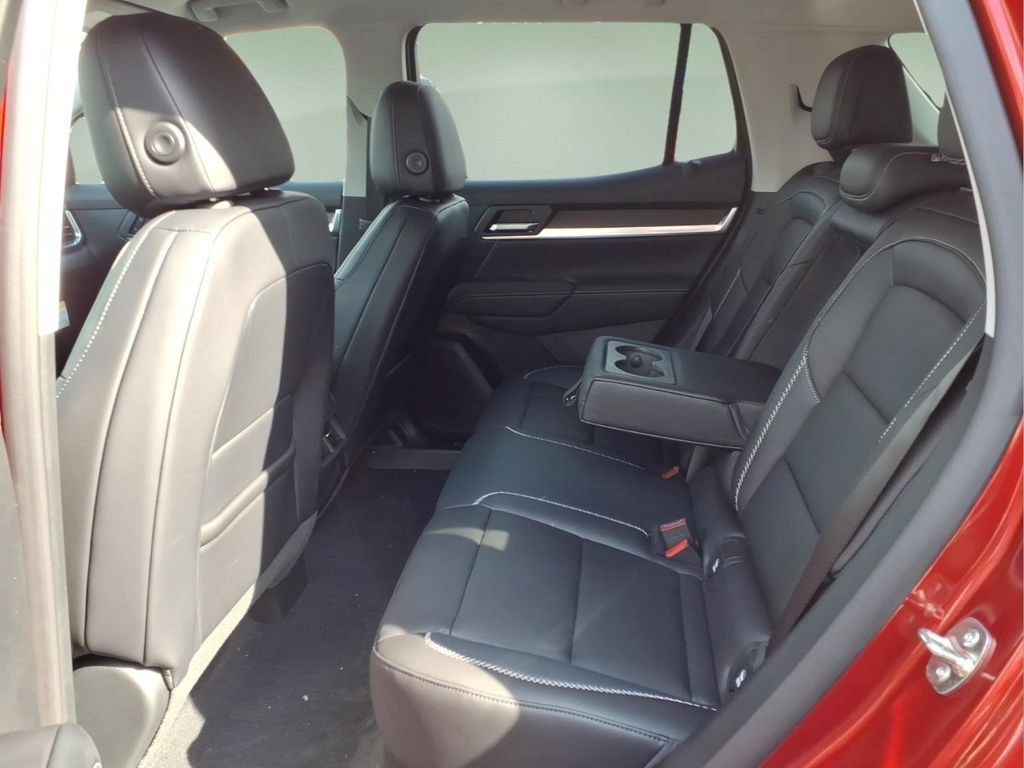 New 2027 GMC Terrain Denali w/ LPO, Floor Liner Package AWD/4WD image 5