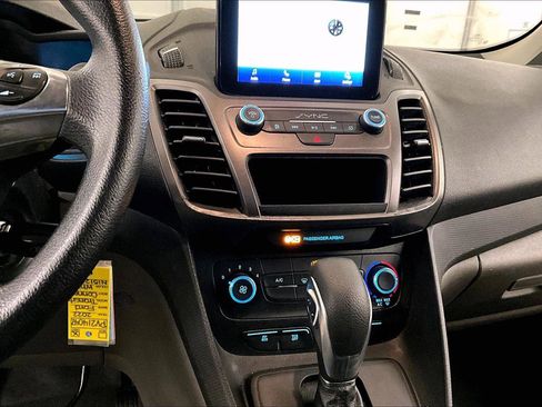 Used 2022 Ford Transit Connect XL image 6