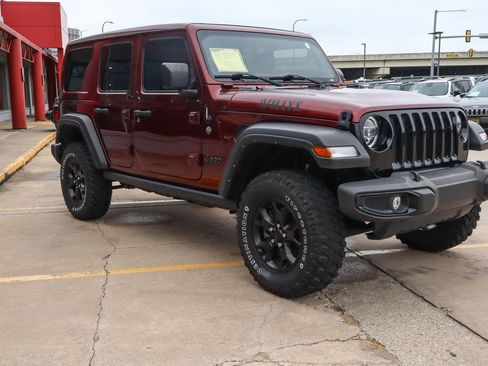 Used 2021 Jeep Wrangler Unlimited Sport AWD/4WD image 4