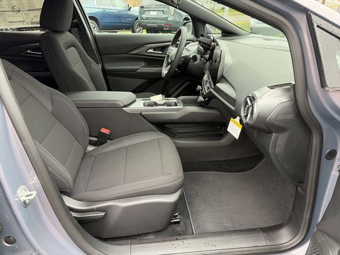 New 2026 Chevrolet Equinox EV LT image 14