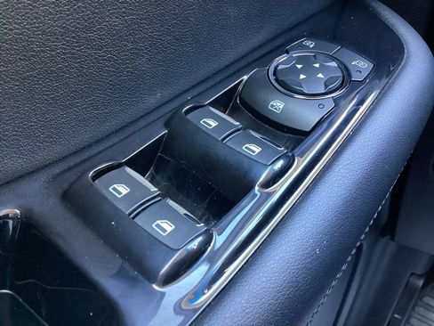 Used 2014 Land Rover Range Rover Supercharged AWD/4WD image 23