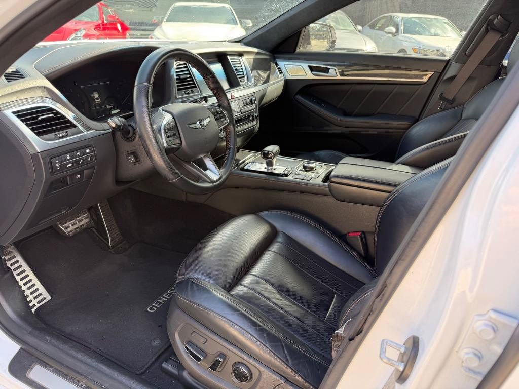 Used 2018 Genesis G80 3.3T Sport RWD image 10