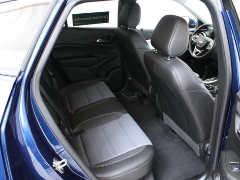 Certified 2024 Chevrolet Trax LT w/ Driver Confidence Package FWD image 26