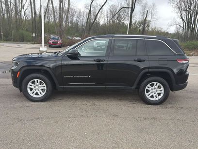 Used 2023 Jeep Grand Cherokee Laredo w/ Luxury Tech Group I
