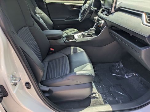 Used 2020 Toyota RAV4 XSE w/ XSE Grade Weather Package AWD/4WD image 38