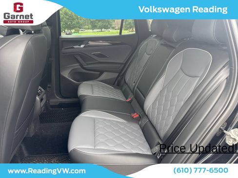 Used 2025 Volkswagen Tiguan SEL R-Line AWD/4WD image 13