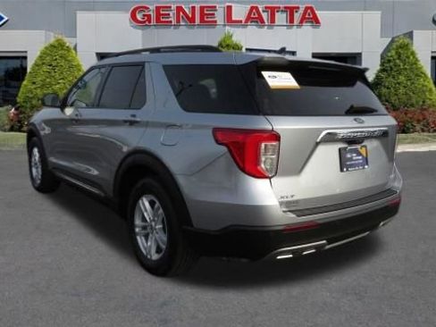 Certified 2022 Ford Explorer XLT w/ Equipment Group 202A image 5