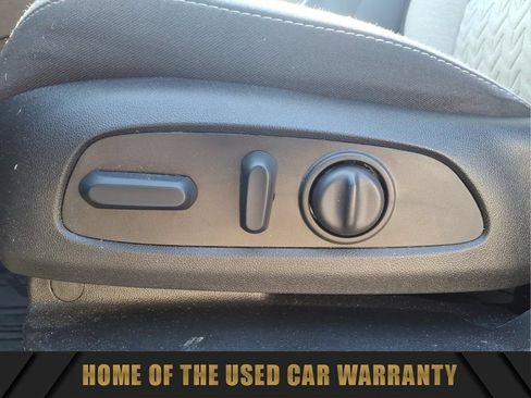 Used 2024 Chevrolet Equinox LS w/ LS Convenience Package FWD image 17
