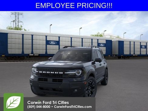 New 2026 Ford Bronco Sport Outer Banks AWD/4WD image 3