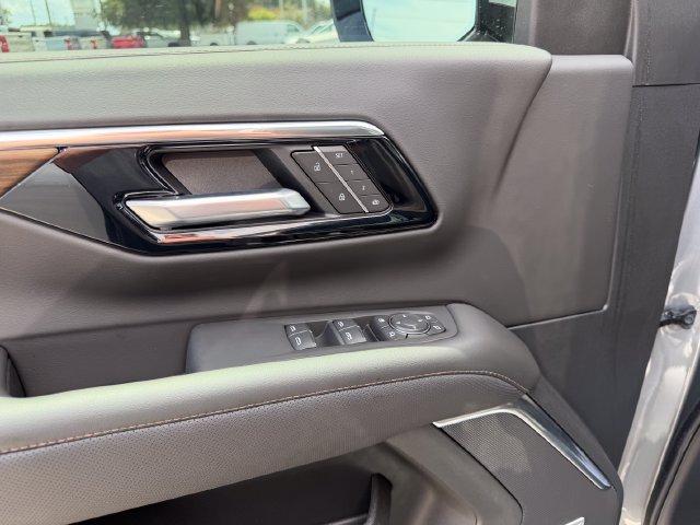 New 2026 Chevrolet Tahoe High Country AWD/4WD image 25