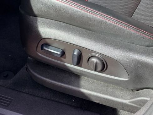 Used 2024 Chevrolet Equinox RS w/ RS Leather Package FWD image 7