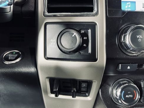 Used 2018 Ford F350 Lariat w/ Lariat Ultimate Package image 31