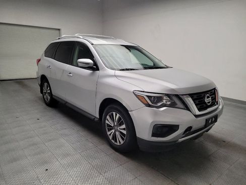 Used 2019 Nissan Pathfinder S FWD image 13