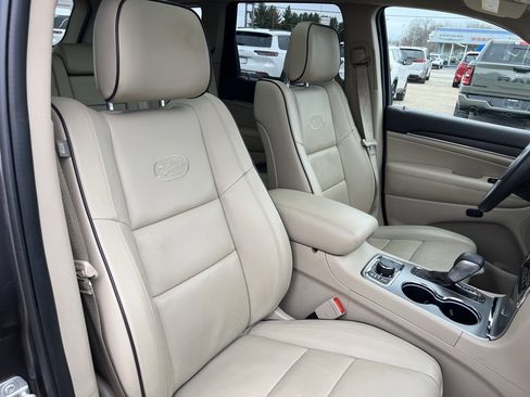 Used 2020 Jeep Grand Cherokee Overland image 13