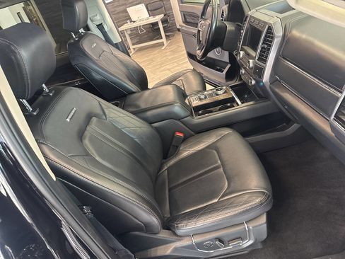 Used 2021 Ford Expedition Platinum image 22