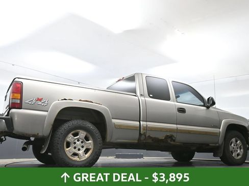 Used 2001 Chevrolet Silverado 1500 LS w/ Firm Ride Suspension Pkg AWD/4WD image 23